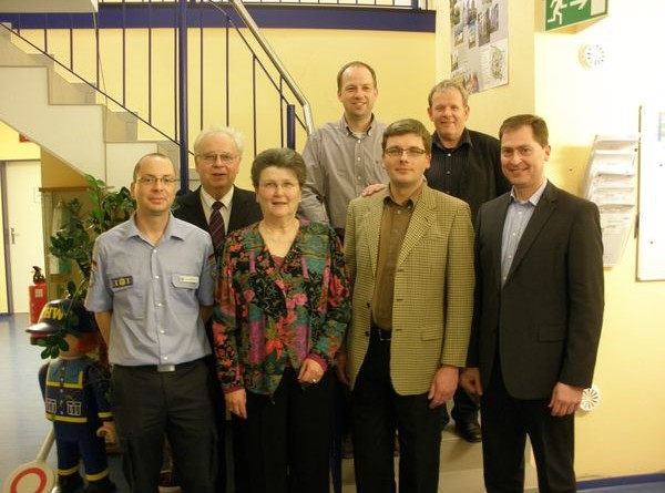 Auf dem Foto von links nach rechts: Mathias Safhöfer (OB OV Güstrow) Peter Weiler (Schatzmeister der Bundesververeinigung) Siglinde Schneider-Fuchs (Öffentlichkeitsarbeit Bundesvereinigung) Oliver Scharf (Schatzmeister Landesvereinigung SH) Michael Lucht (Vorsitzender Landesvereinigung Mecklenburg-Vorpommern) Roland Kuschel (Geschäftsführer Geschäftsstelle Schwerin) Dierk Hansen (Landesbeauftragter)